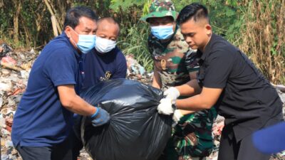 Turun Gunung! Bupati Maesyal dan Kapolresta Tangerang Nyemplung Bersihin Sampah Balaraja