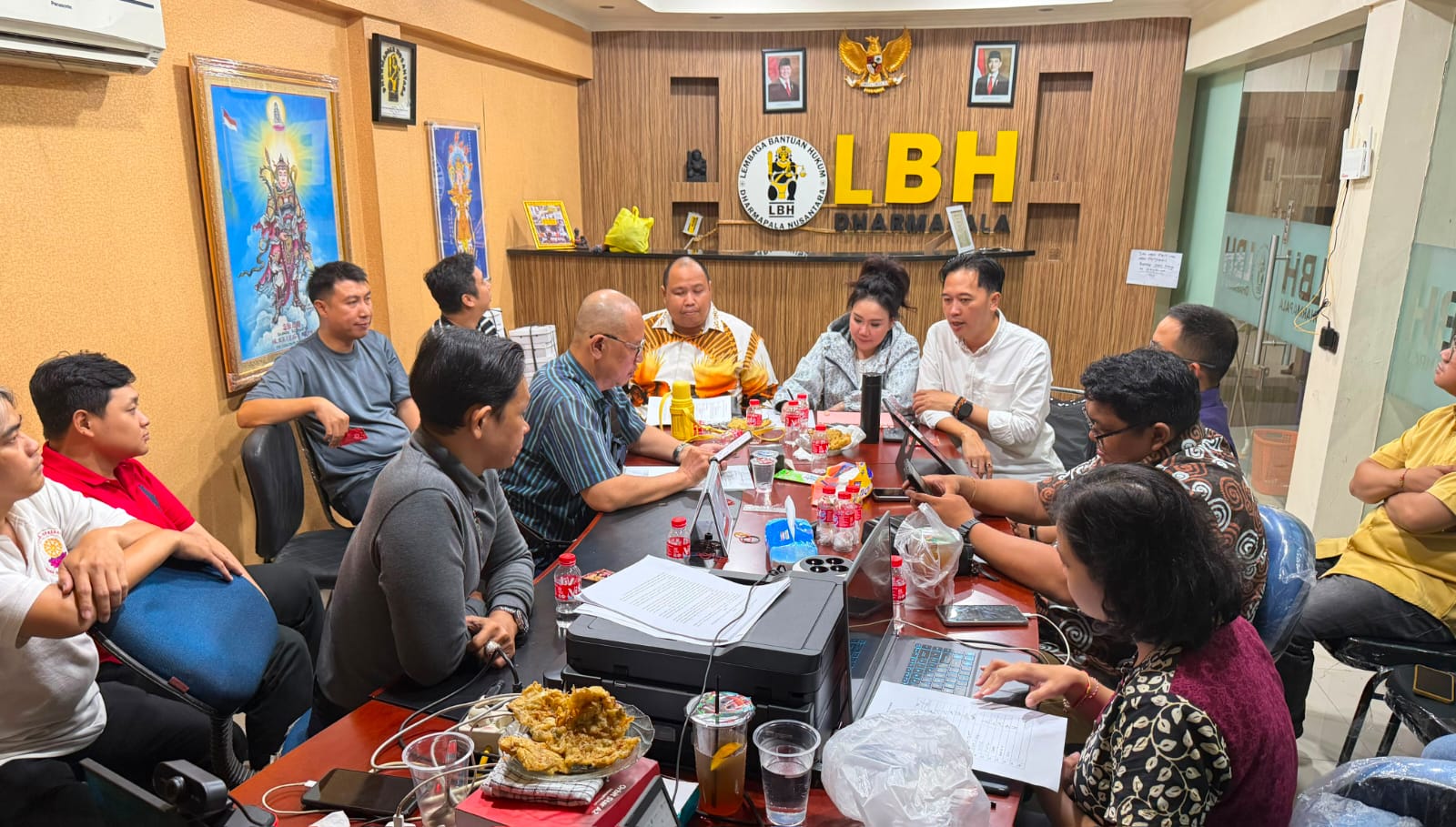 Pengurus LBH Dharmapala Nusantara menggelar rapat koordinasi program kerja bantuan hukum untuk umat Buddha di Jakarta