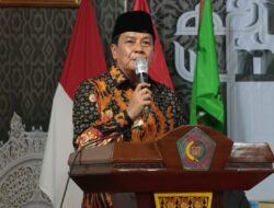 Datangi Wisuda Santri di Tigaraksa, Bupati Maesyal: Jangan Putus Sekolah, Manfaatkan Beasiswa Gratis