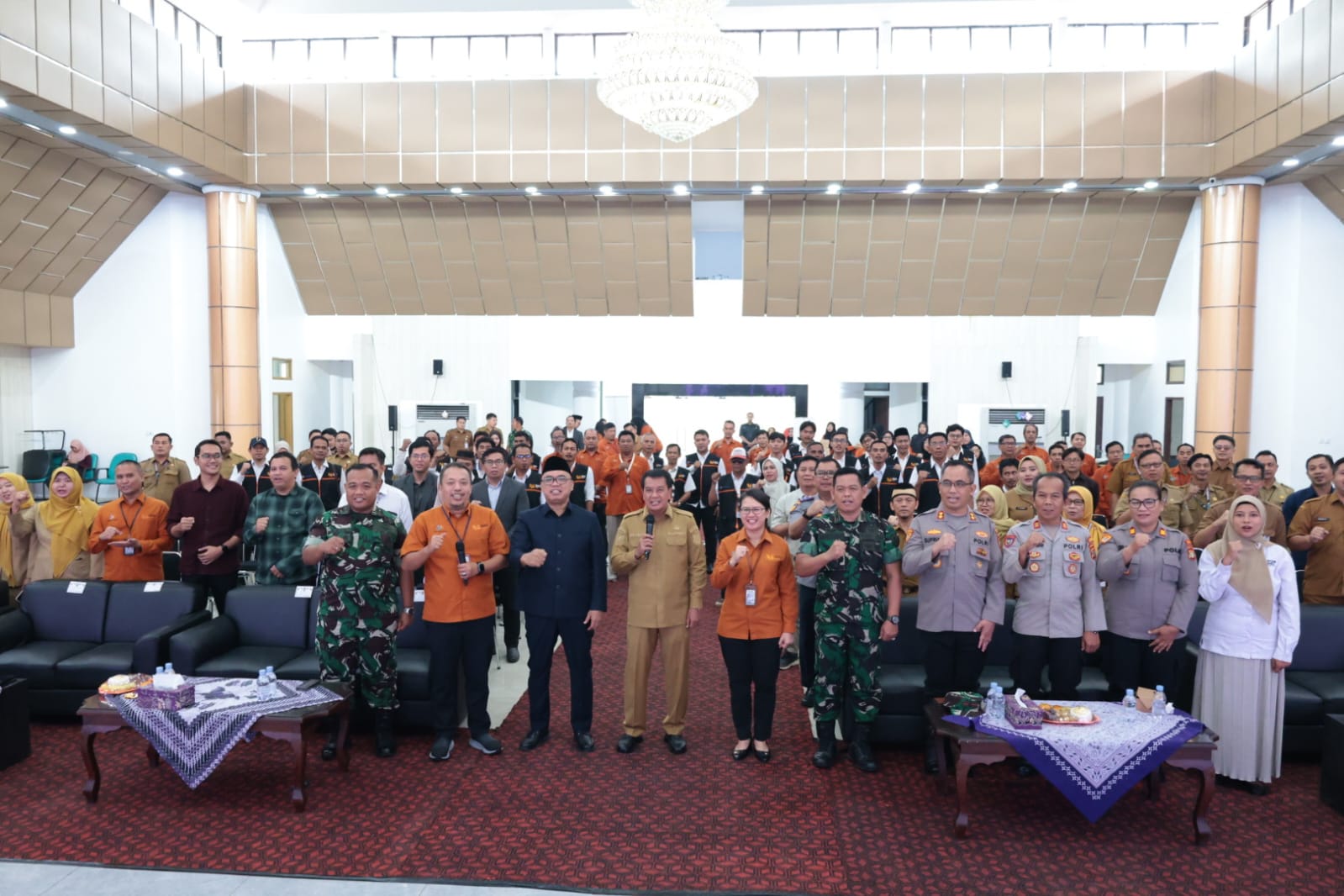 Foto bersama Bupati Tangerang, Forkopimda, dan BPS saat pencanangan Sensus Ekonomi 2026