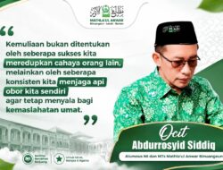 Menyalakan Obor di Tengah Kerumunan