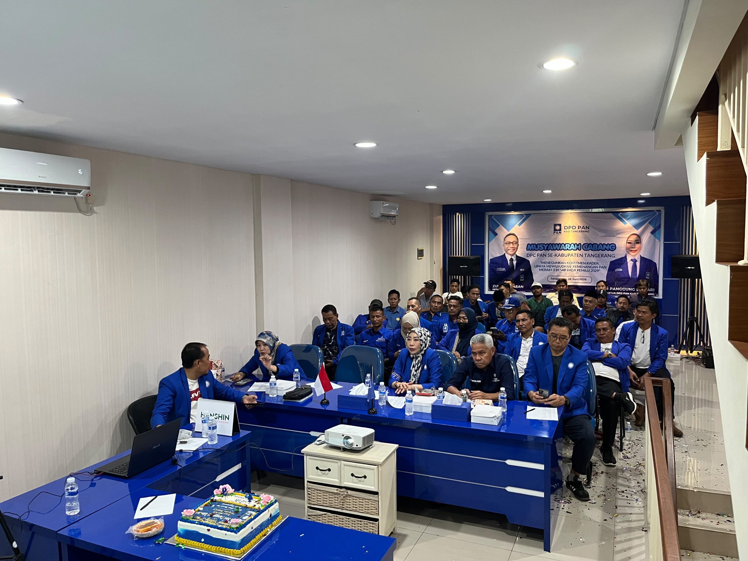 Alt Text: muscab serempak dpw dpd pan banten zoom 8 kabupaten kota irna narulita