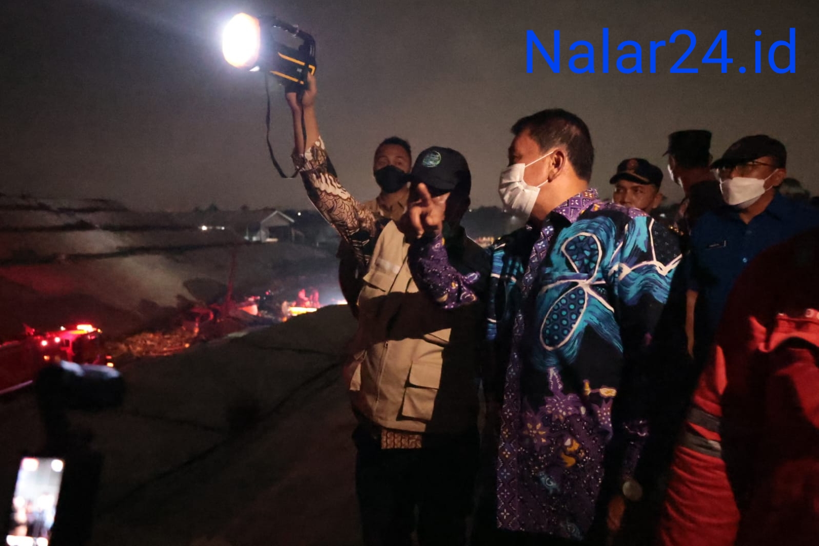 bupati maesyal rasyid kebakaran tpa jatiwaringin mauk darurat [image_id: 0]