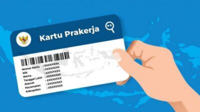Ilustrasi Kartu Prakerja Gelombang XX 2026 dipegang tangan