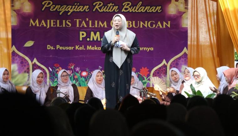 wabup tangerang intan nurul hikmah sambutan pengajian majelis taklim peusar mekar bakti panongan program sd smp gratis