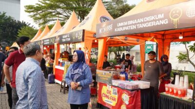 sekda soma atmaja tinjau umkm binaan diskum moonverse festival sms 2026