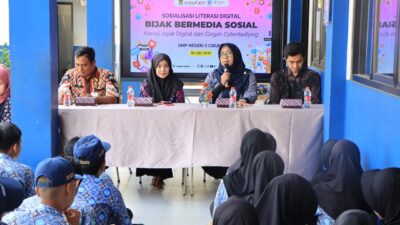 sosialisasi literasi digital diskominfo tangerang smpn 5 cikupa`