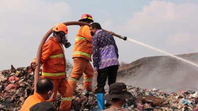 Maesyal Rasyid Kawal TPA Jatiwaringin, 2 Helikopter BNPB Dikerahkan