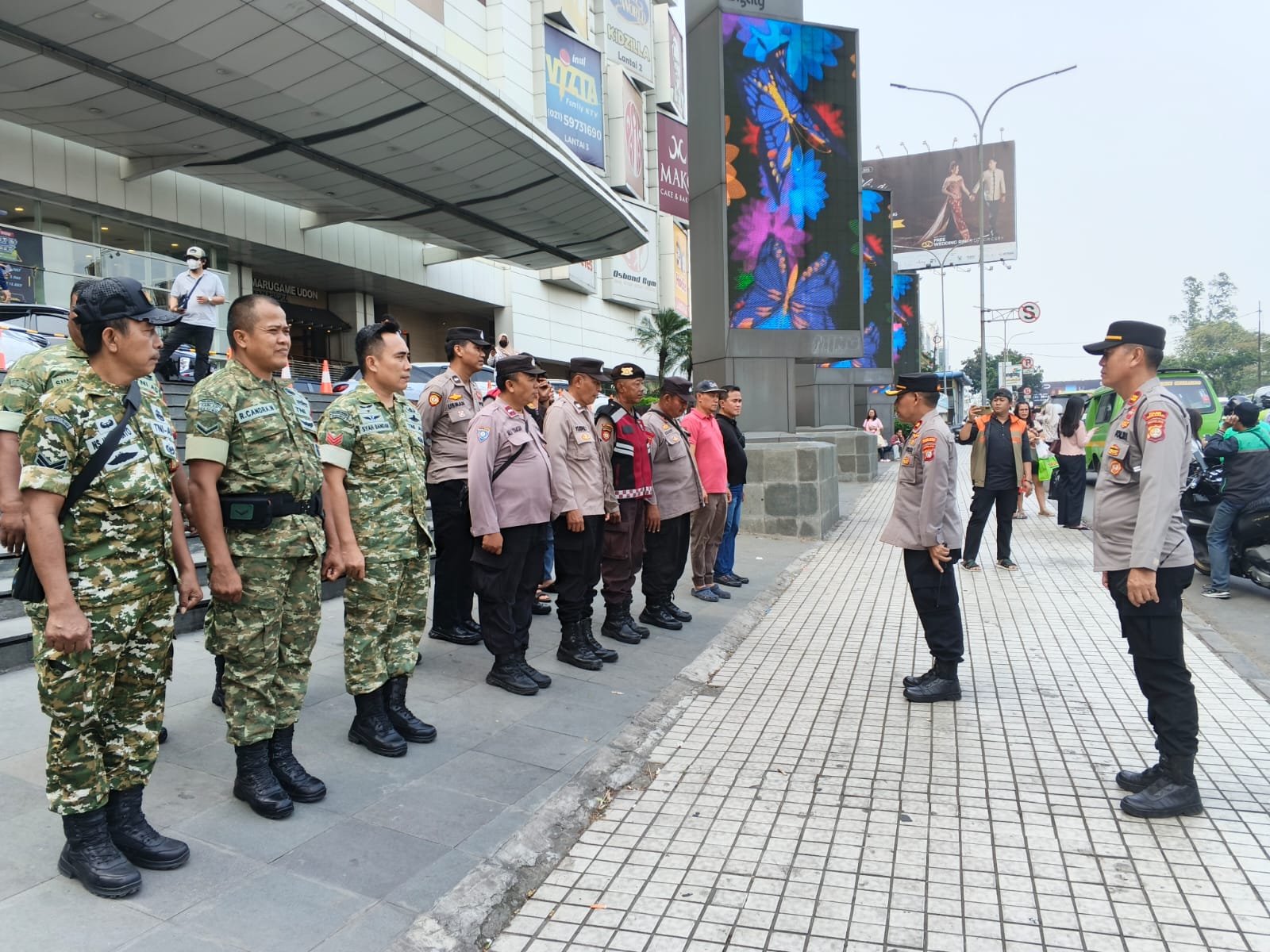 Kapolsek Suyatno Apel Pengamanan Demo Tangcity Mall