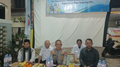 Kapolsek Tangerang dan Lurah Sukasari menghadiri tasyakuran Poskamling Melati juara 1 Satkamlin