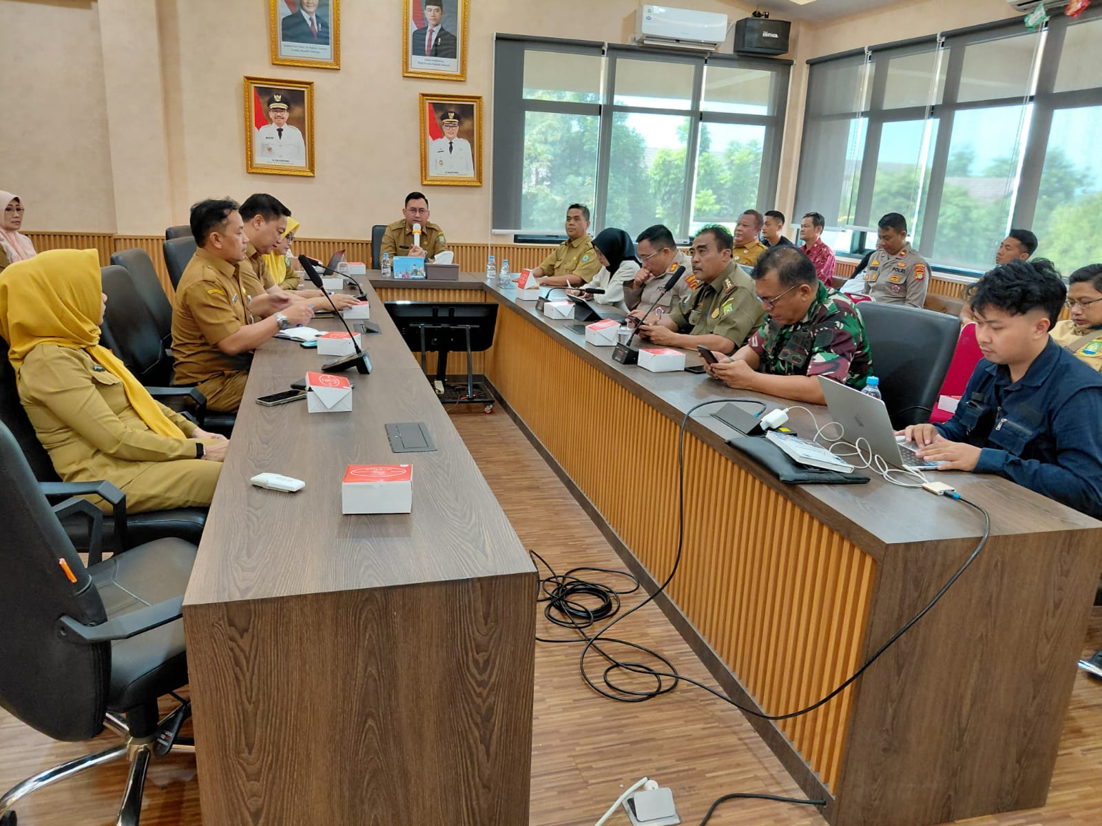 Rapat koordinasi persiapan Festival Cisadane 2026 dipimpin Kadisbudpar Kota Tangerang