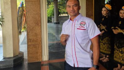 Bung Heri Pirdaus calon Ketua FHI Kota Serang mengenakan kemeja FHI Banten