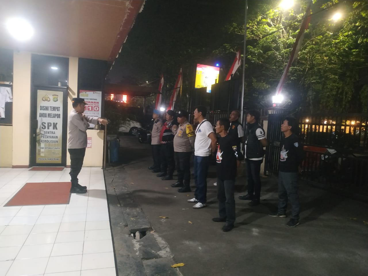 Petugas dan Pokdar Kamtibmas ikut Apel Cipta Kondisi Polsek Tangerang