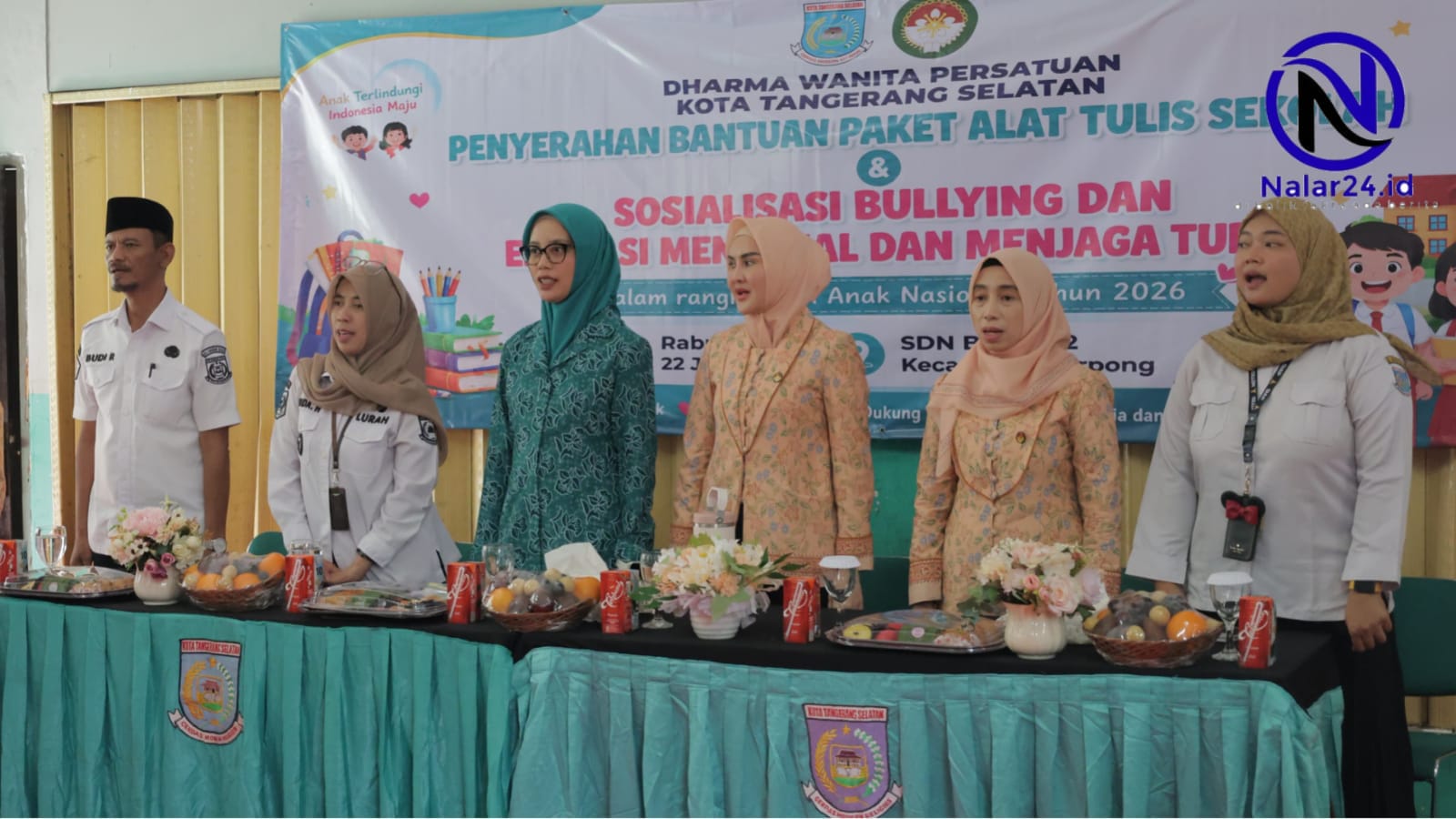 dwp tangsel serahkan paket alat tulis sdn buaran 02`