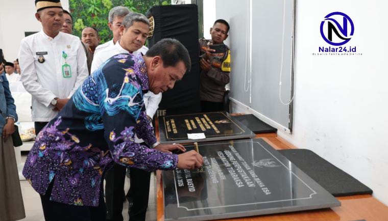 penandatanganan prasasti gedung perpustakaan tigaraksa maesyal rasyid