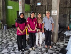 KKM Kelompok 2 Kelurahan Dalung Observasi UMKM Ice Kristal Pancuran Mas, Produksi 200 Kantong per Hari
