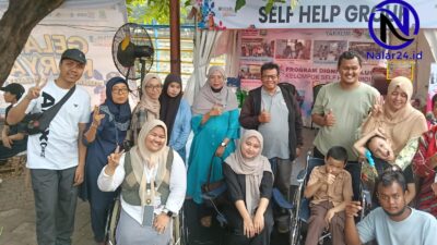 Anggota Kelompok Self Help Group SHG berfoto bersama di stand Festival Cisadane 2026