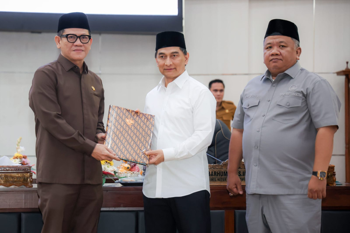 wagub dimyati raperda pendidikan banten dprd paripurna 2026 [image_id: 0]