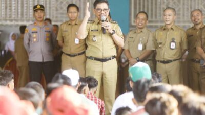 Wali Kota Tangerang Sachrudin berikan motivasi saat MPLS di SMP SMK Excellent Benda`