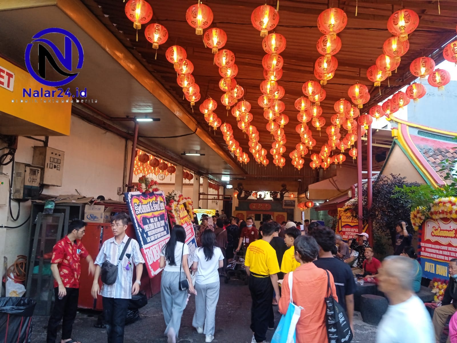 lampion merah vihara boen tek bio tangerang