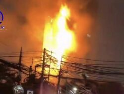 Kebakaran Hanguskan Gedung Bapenda DKI di Jalan Abdul Muis, 100 Personel Damkar Dikerahkan