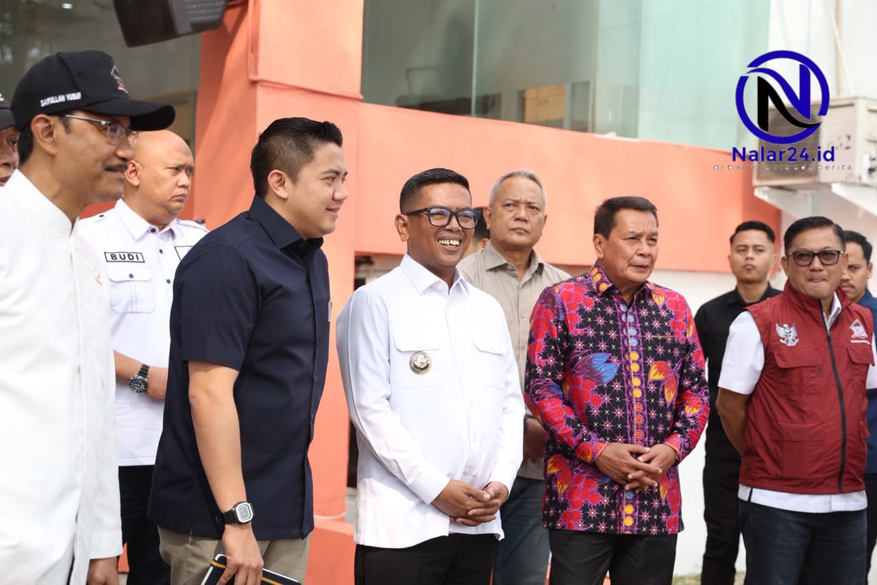 Seskab Teddy Mensos Gus Ipul Bupati Maesyal`andra Soni