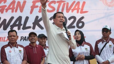 Bupati Tangerang Maesyal Rasyid lepas peserta Fun Walk Panongan