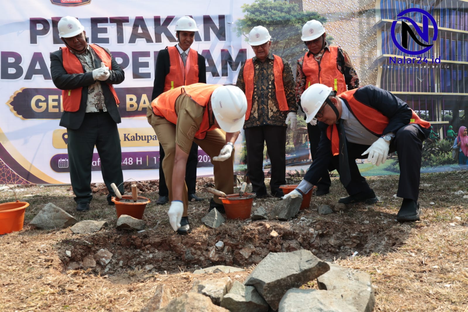 Bupati Maesyal letakan batu pertama gedung baru Unimar