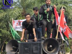 HMI dan GMNI Demo di Depan Gedung Bupati Tangerang Soroti 13 Tuntutan