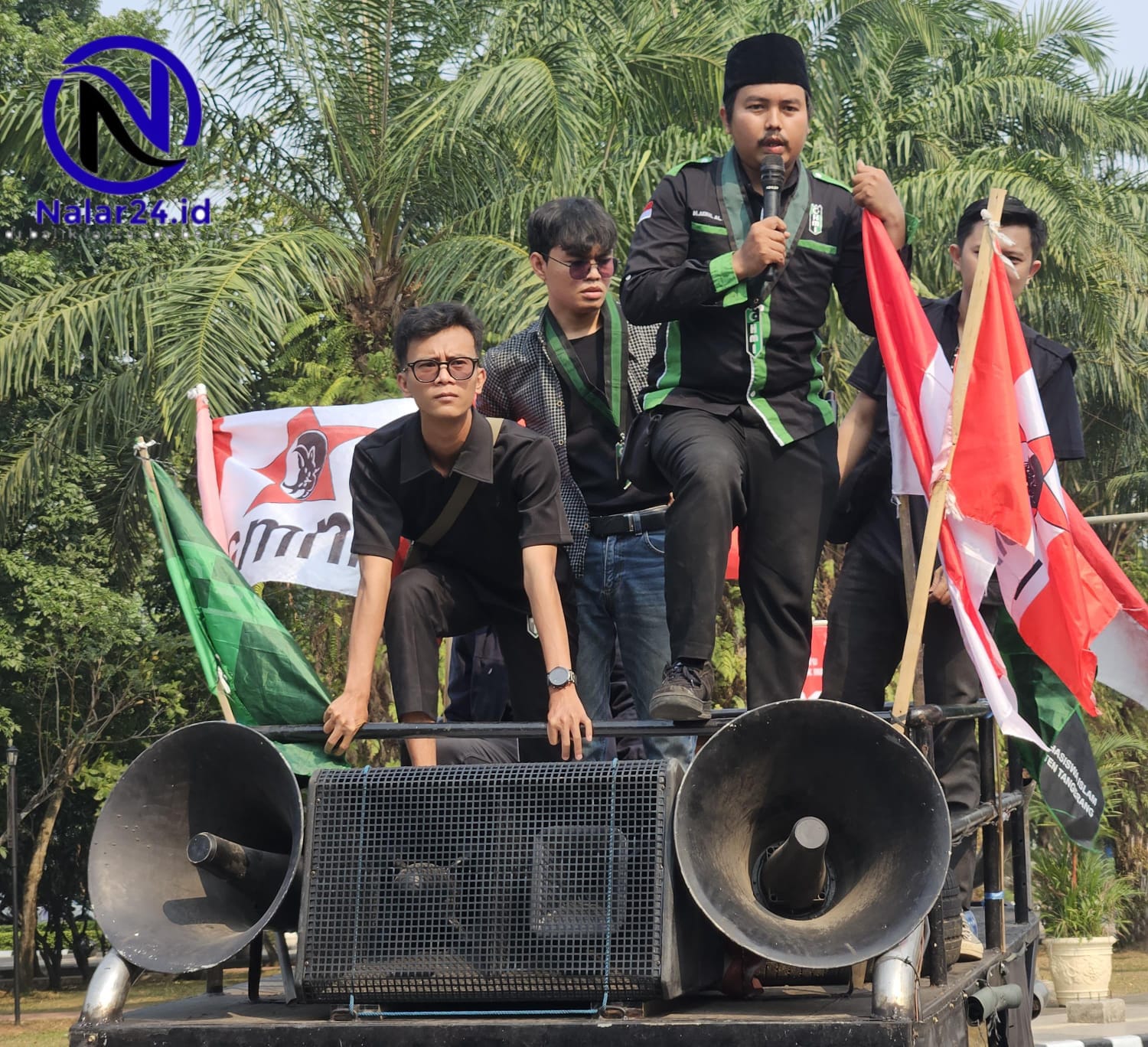 `aksi mahasiswa hmi gmni kantor bupati tangerang
