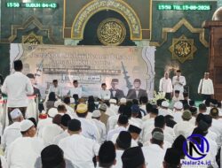 1.000 Jemaah Haji Tangerang Raya Padati Masjid Al Azhom, Wamen Haji: Kunci Haji Mabrur Sabar dan Ikhlas Alternatif: Pengajian Akbar Jemaah Haji di Al Azhom, Wamen Haji Tekankan Ukhuwah dan Istiqomah