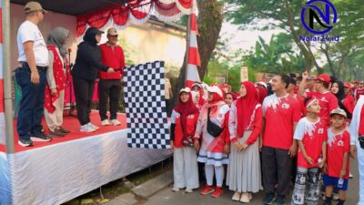 Wakil Bupati Tangerang Intan Nurul Hikmah melepas gerak jalan sehat HUT RI ke-81 bersama warga Graha Lestari Panongan`
