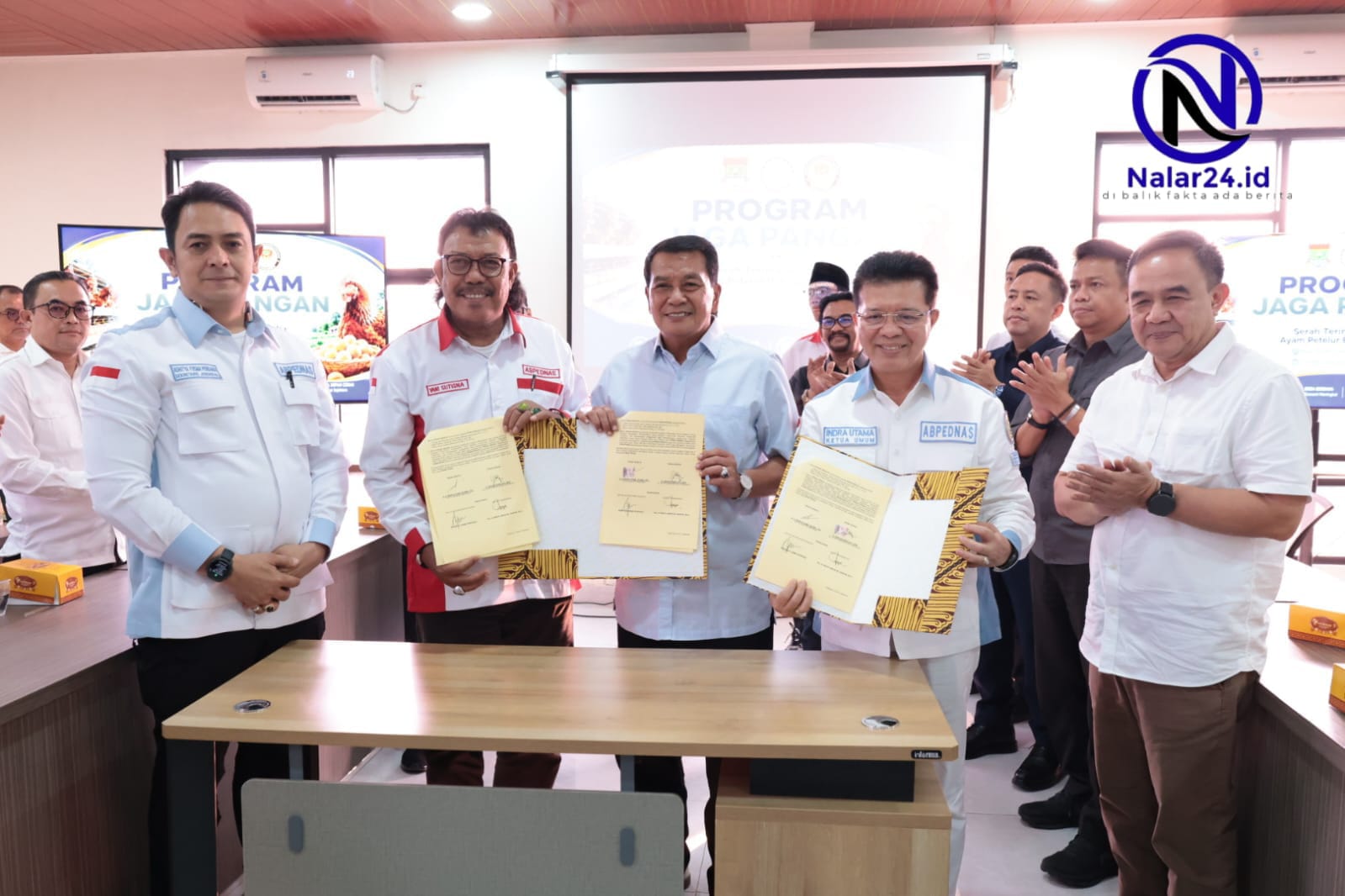 Penandatanganan kerjasama Program Jaga Pangan antara ABPEDNAS, Kejaksaan Agung dan Pemkab Tangerang di Puskagro Sepatan