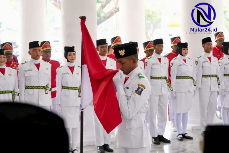 Bupati Serang Ratu Rachmatuzakiyah mengukuhkan 55 anggota Paskibraka Kabupaten Serang tahun 2026 di Pendopo Bupati`