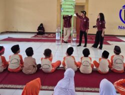 Belajar Sambil Duduk Melingkar: Cara KKM Bina Bangsa Tanamkan Cinta Lingkungan ke Anak SD