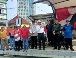 Seru! Warga Rebutan Pancing 1 Ton Ikan Lele di Situ Gede Bareng Wali Kota Sachrudin