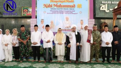 Barisan ASN Pemkab Tangerang mengenakan baju putih mengikuti peringatan Maulid Nabi dengan khidmat