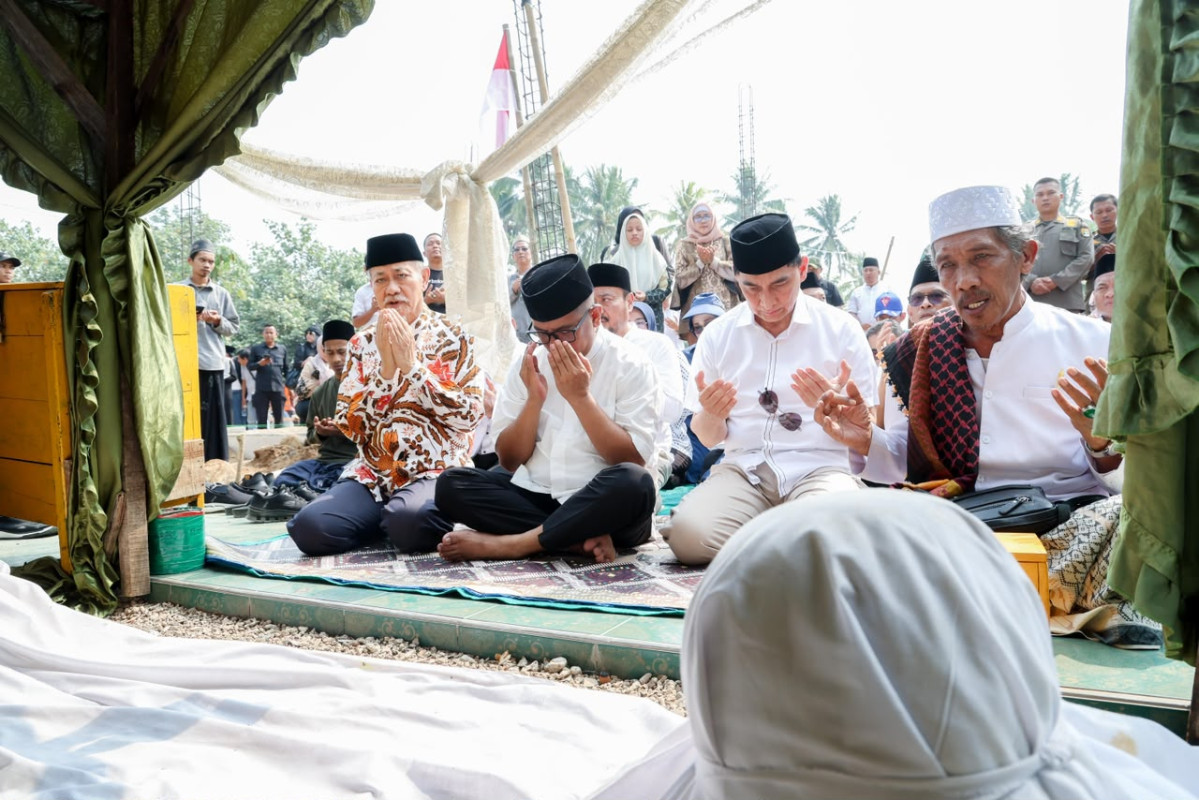 Revitalisasi kawasan ziarah Pemprov Banten one stop service