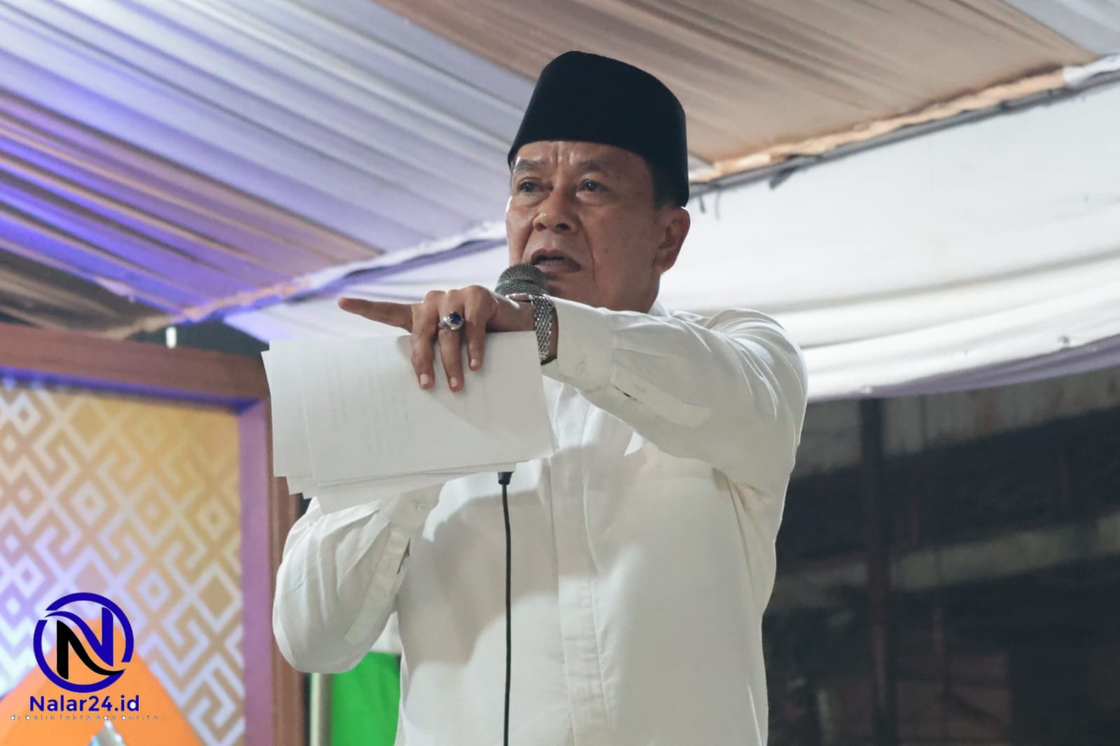 Bupati Tangerang Moch Maesyal Rasyid berikan sambutan peringatan Maulid Nabi 1448 H di Sindang Jaya