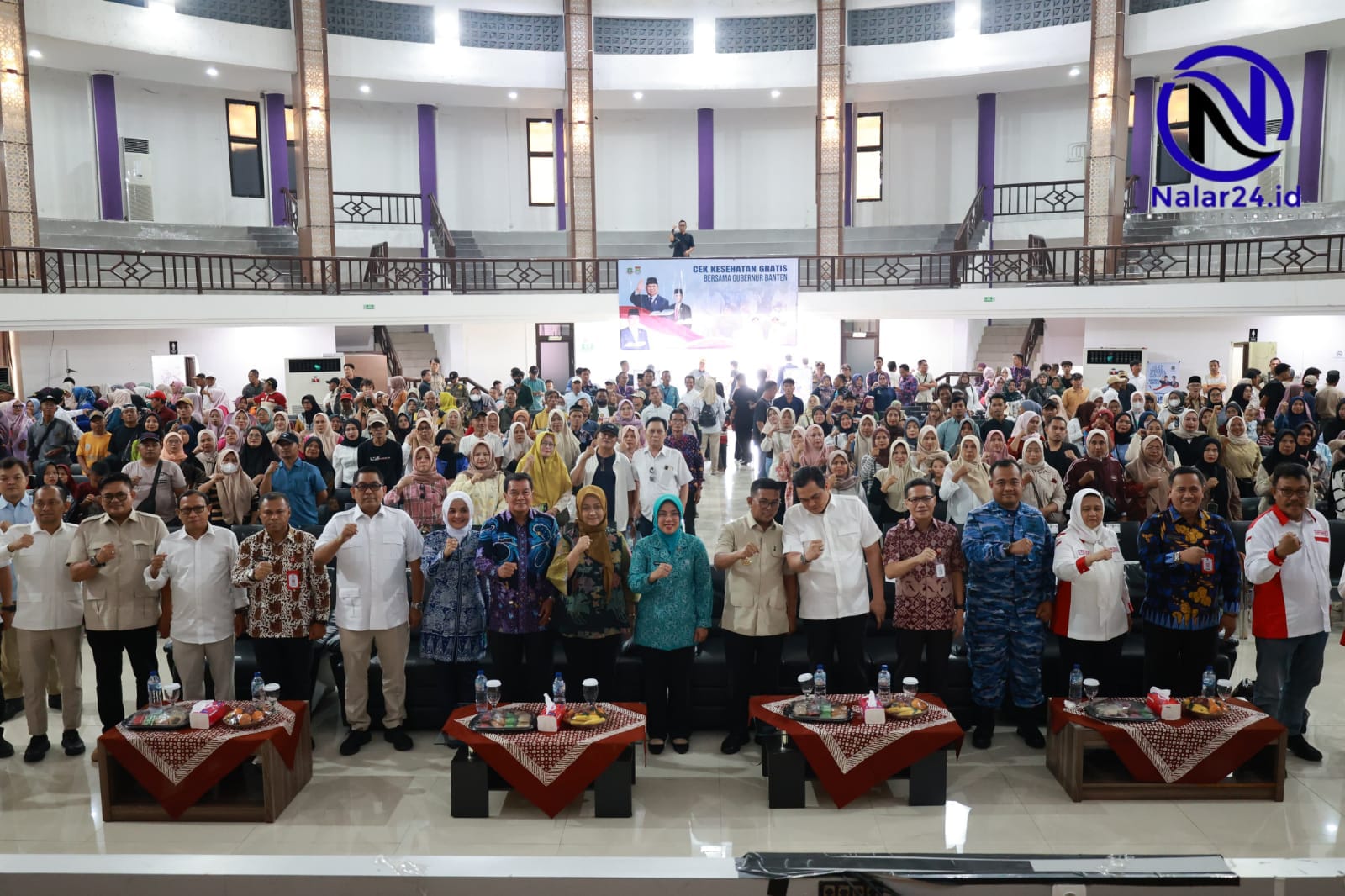 Gubernur Andra Soni dan Bupati Maesyal foto bersama peserta CKG Tangerang
