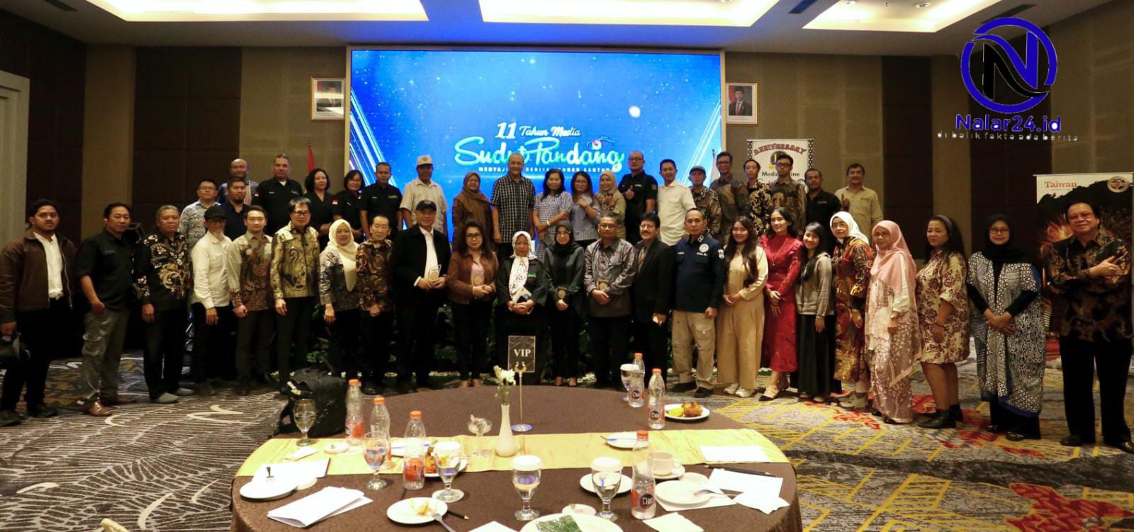 Foto bersama HUT 11 Media Sudut Pandang