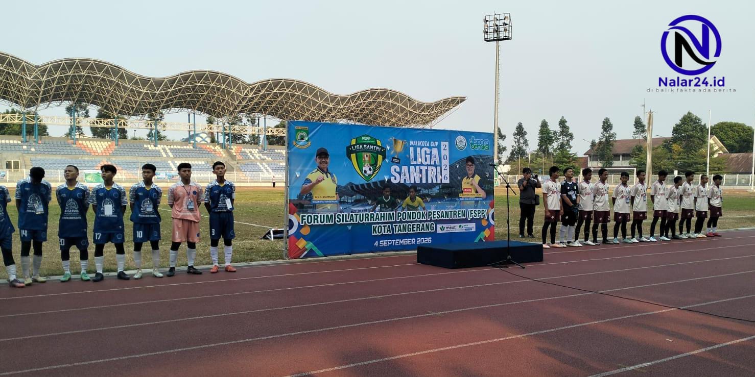 Tim Pesantren Baris di Lapangan Stadion Benteng Reborn