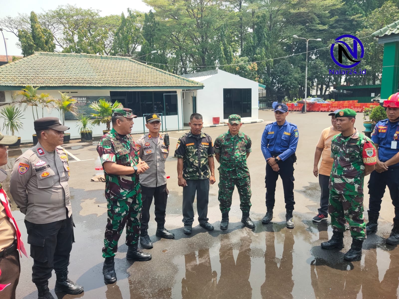 Danramil 01 Tgr pimpin apel peserta