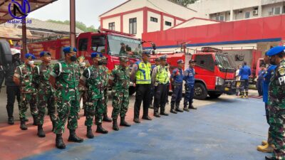 BPBD Kota Tangerang Gerak Cepat Semprot Jalanan Akibat Dampak Debu Vulkanik Krakatau