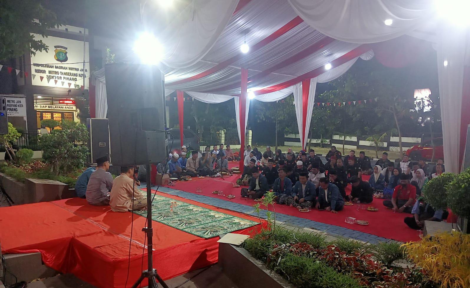 Jamaah Hadiri Maulid Nabi di Mushola Al Ikhlas Polsek Pinang