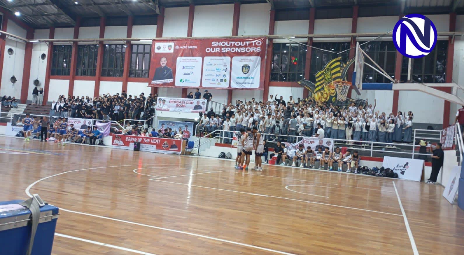 Aksi pertandingan bola basket pelajar pada Perbasi Cup 2026