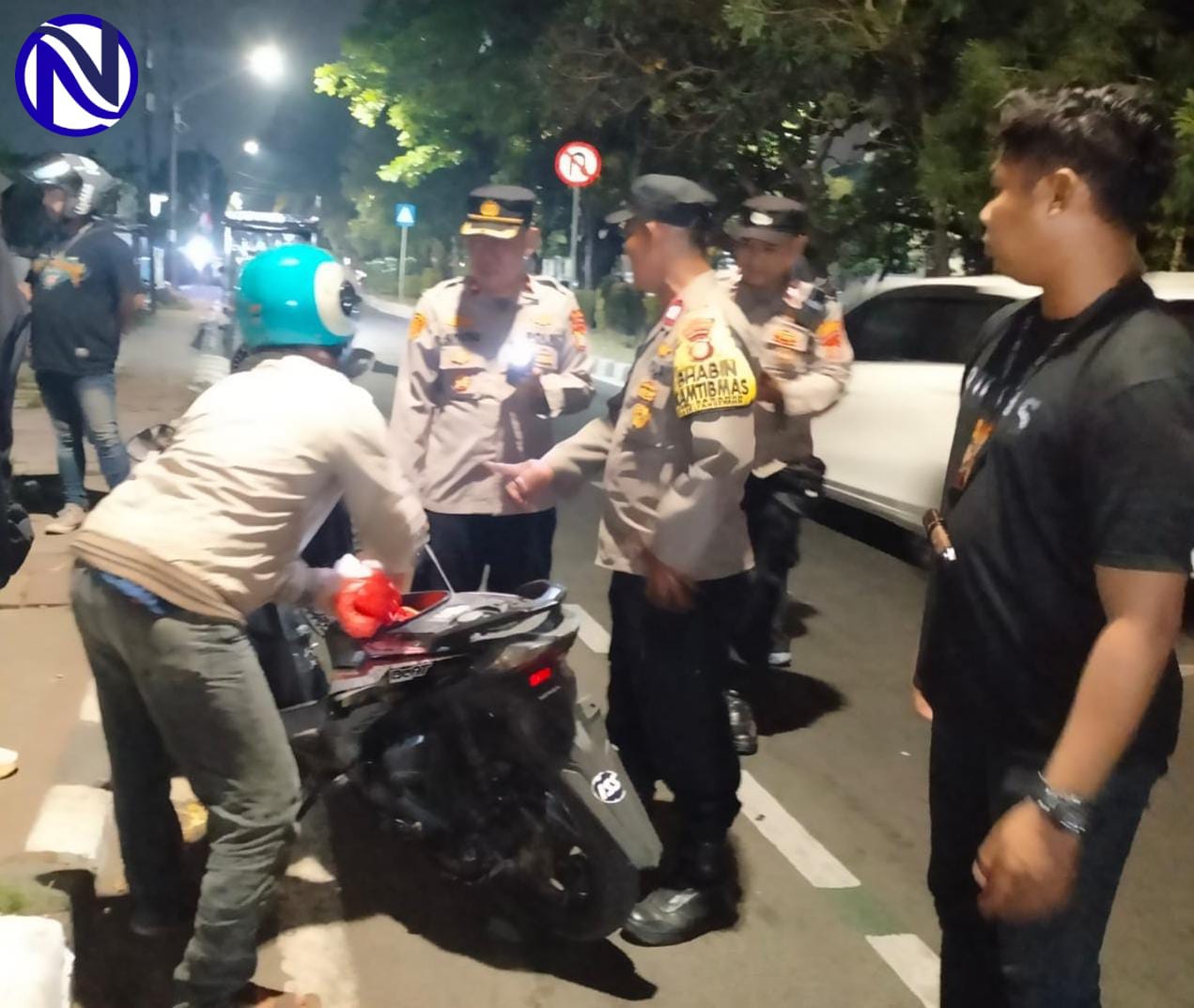 Razia stasioner Polsek Tangerang periksa kendaraan antisipasi sajam dan narkoba