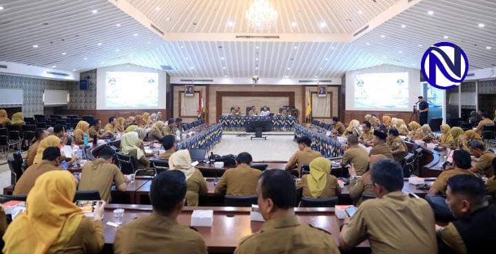 Suasana sinkronisasi penilaian kapabilitas kelembagaan dan evaluasi perangkat daerah Pemkot Tangerang di Ruang Akhlakul Karimah yang dihadiri jajaran OPD