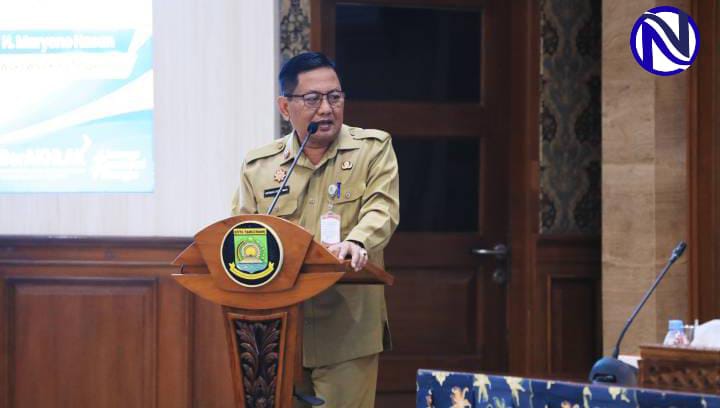 Sekretaris Daerah Kota Tangerang Herman Suwarman memberikan sambutan saat membuka sinkronisasi penilaian kapabilitas kelembagaan dan evaluasi perangkat daerah di Ruang Akhlakul Karimah