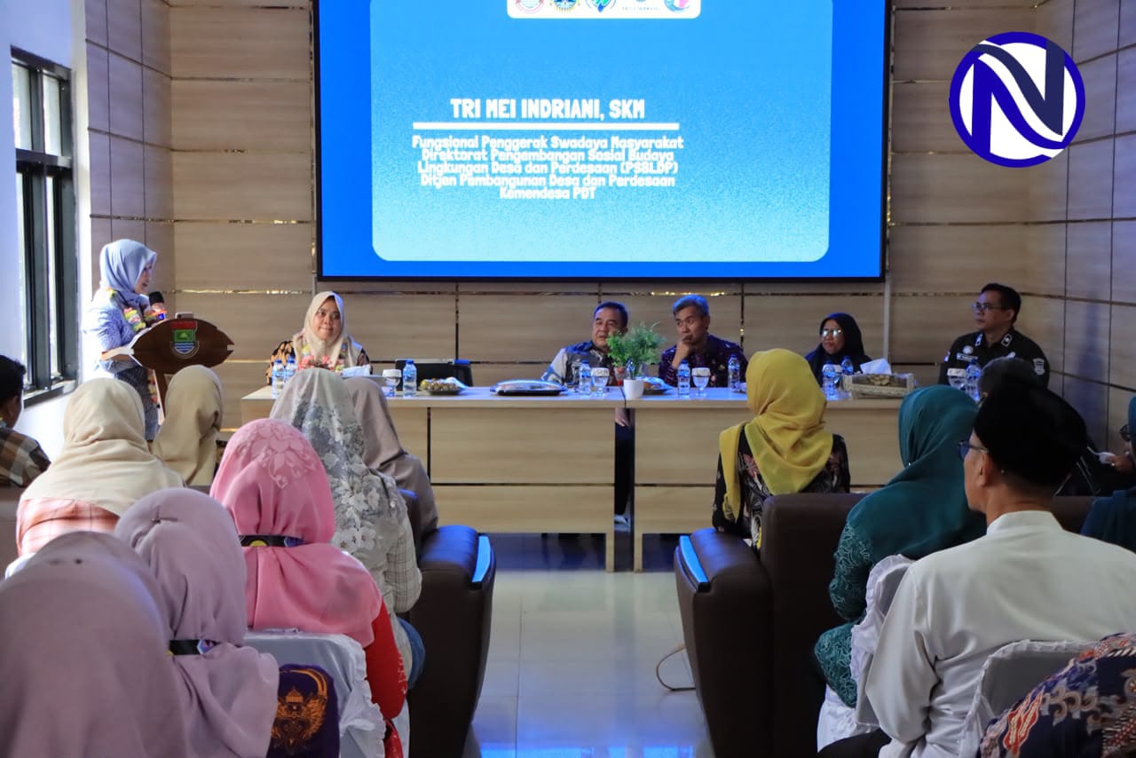 Tim verifikasi Kemendes PDT dan Sekda Kabupaten Tangerang foto bersama verifikasi Desa Sodong nominasi desa stunting terbaik nasional
